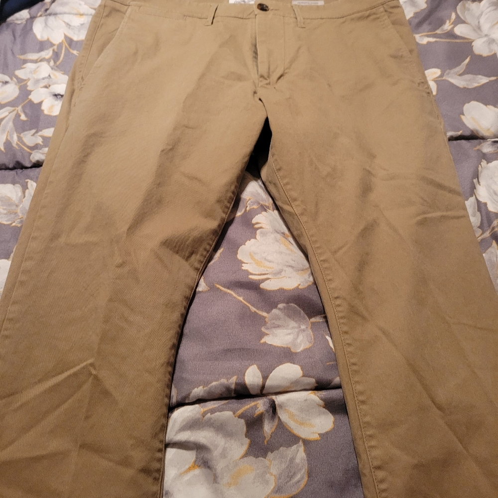Dress pants 👖